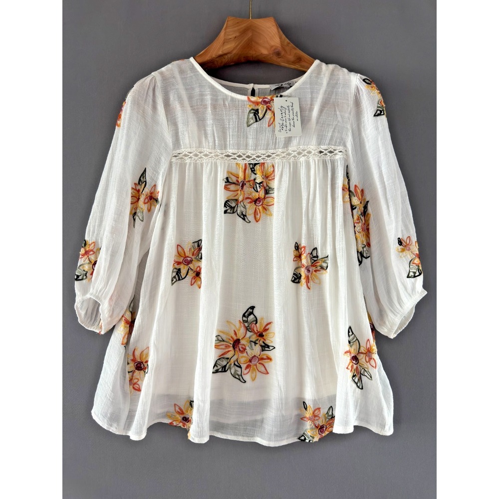 Rose & Everly Sunflower Embroidered Lace Inset Boho Cottage Blouse NWT Women's M